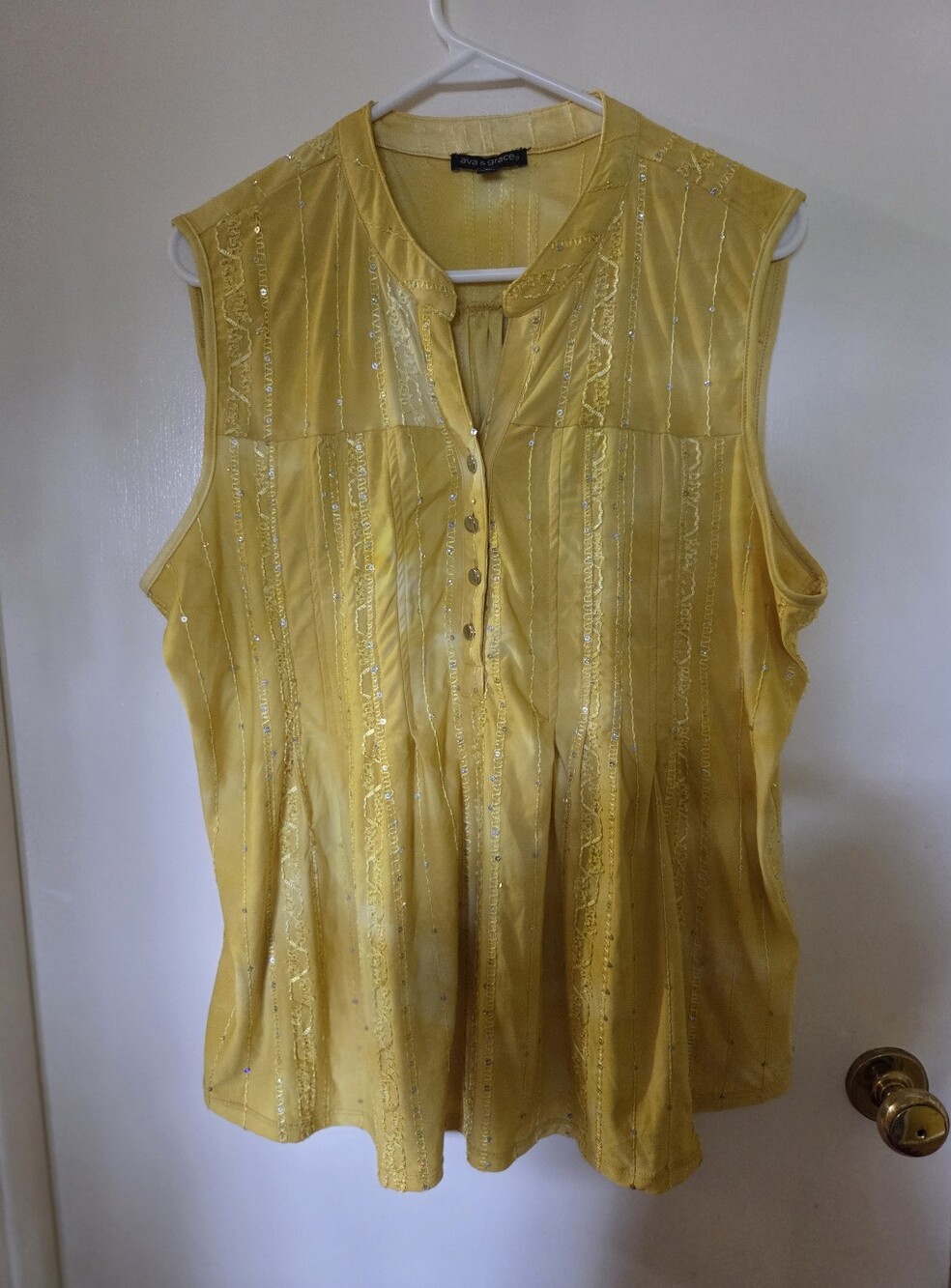 Ava & Grace Sleeveless Yellow Button-Front Women’s Top